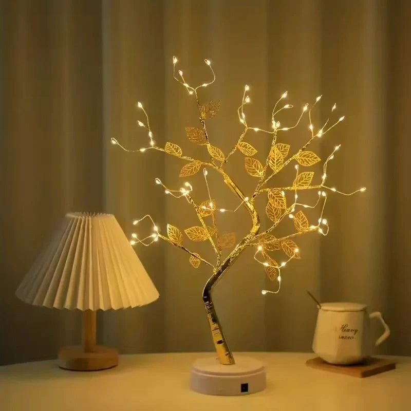 LED Lichterbaum mit goldenen Blättern und warmweissem Licht