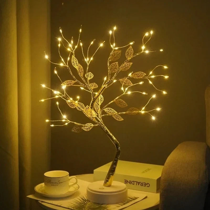 LED Lichterbaum mit goldenen Blättern und warmweissem Licht – Bild 3