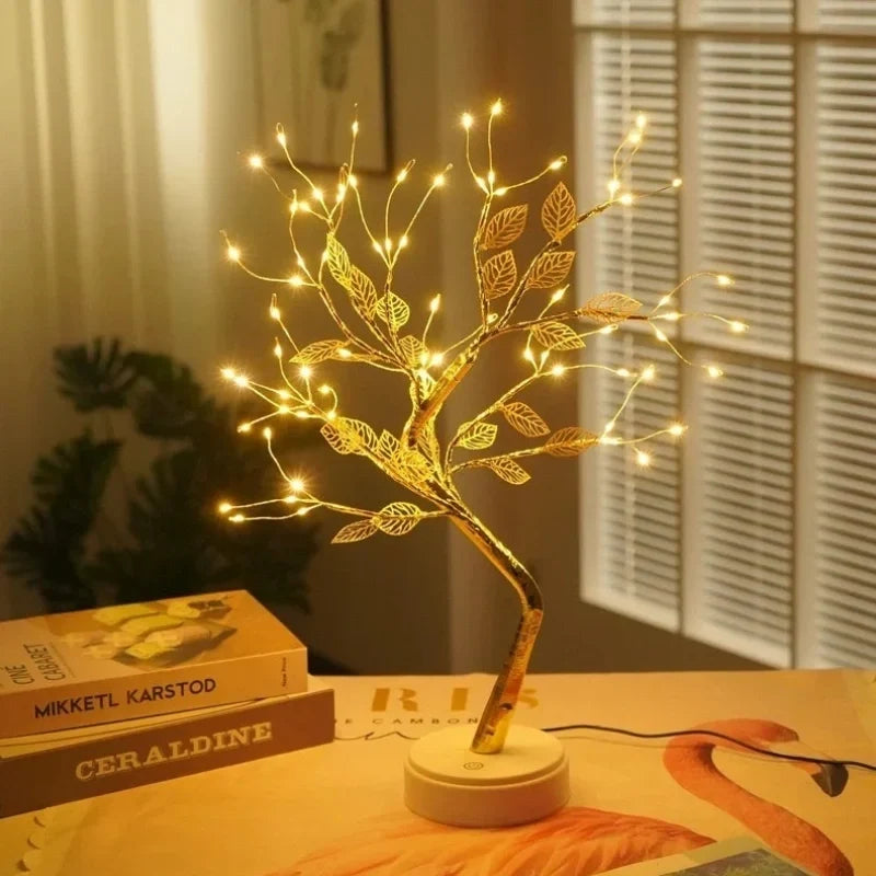 LED Lichterbaum mit goldenen Blättern und warmweissem Licht – Bild 5