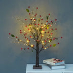 LED Lichterbaum mit roten Beeren und warmweissem Licht – Bild 3
