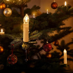 Kabellose LED Christbaumkerzen mit Clip am Weihnachtsbaum