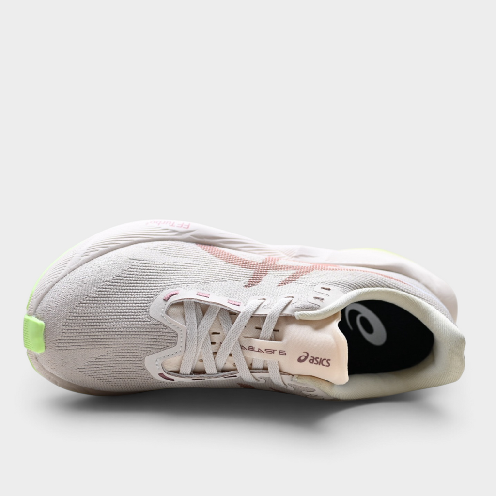 ASICS Novablast 6 Damen Laufschuhe - Bild 37