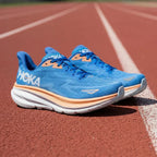 HOKA Clifton 9 Unisex Laufschuhe - Bild 1